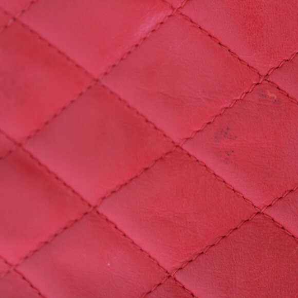 Chanel Tassel Bag Red Lambskin & Gold-Tone Metal - Picture 6 of 11